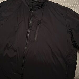 Great condition Canda Goose packable jacket. It can be unisex.